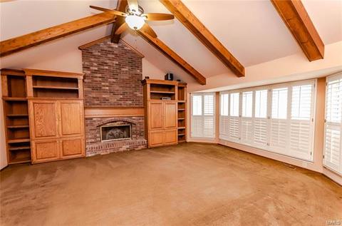 391 Lauren Lndg, Ballwin, MO 63021 photo 2