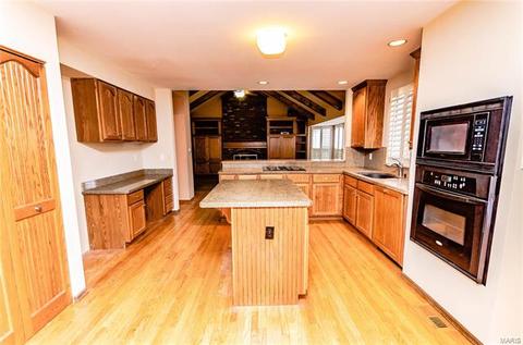 391 Lauren Lndg, Ballwin, MO 63021 photo 21
