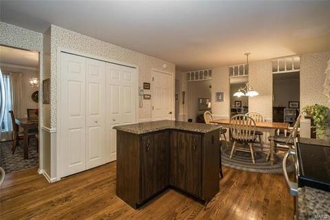 331 Oakleigh Woods Dr, Ballwin, MO 63011 photo 7
