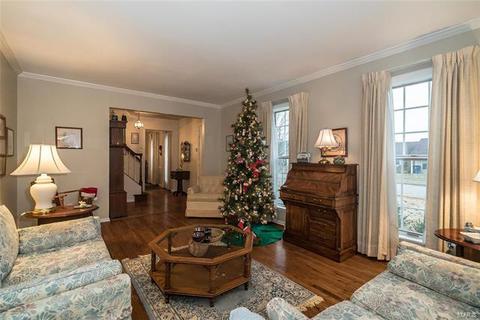 331 Oakleigh Woods Dr, Ballwin, MO 63011 photo 3