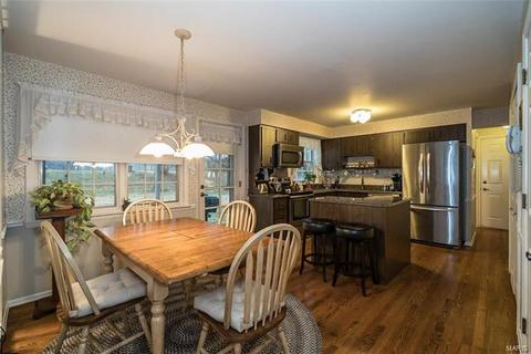 331 Oakleigh Woods Dr, Ballwin, MO 63011 photo 5