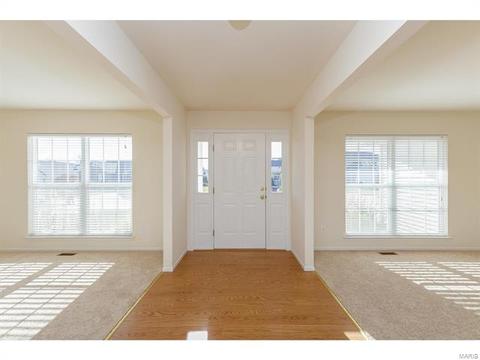 9 Millers Ct, O'fallon, MO 63366 photo 2