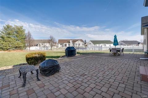 11 Deer Pointe Ct, O'fallon, MO 63366 photo 2