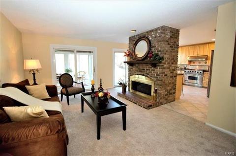 382 Sunfield, Ballwin, MO 63011 photo 9