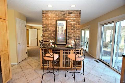 382 Sunfield, Ballwin, MO 63011 photo 8