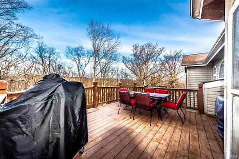 817 Top Notch Ln, Eureka, MO 63025 photo 9