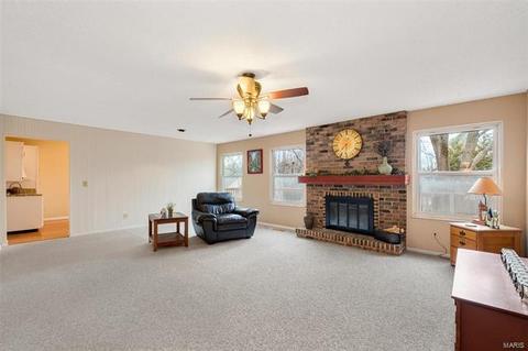 746 Galway Dr, Manchester, MO 63021 photo 3