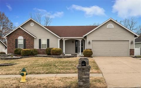 2013 Hackmann Estates Dr, Saint Charles, MO 63303 photo 3
