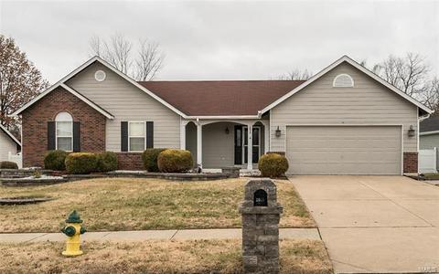 2013 Hackmann Estates Dr, Saint Charles, MO 63303 photo 4