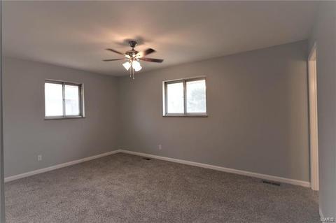310 Raymond Dr, O'fallon, MO 63366 photo 10