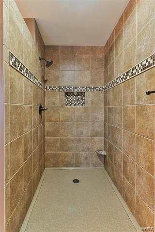 578 Castle Ridge Dr, Ballwin, MO 63021 photo 23
