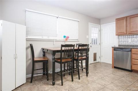 341 Saint Lawrence, Ballwin, MO 63021 photo 5