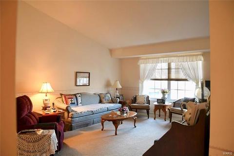 1506 Berry Leaf Ct, Ballwin, MO 63021 photo 4
