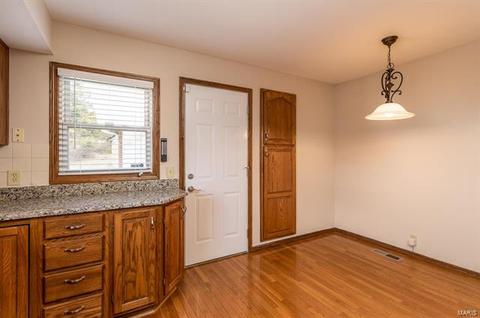 417 Lennox Dr, Ballwin, MO 63011 photo 8