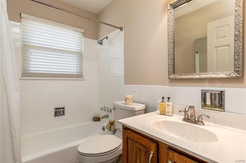 417 Lennox Dr, Ballwin, MO 63011 photo 13