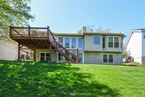 1236 Richland Meadows Dr, Ballwin, MO 63021 photo 2