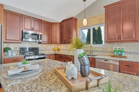 210 Chestnut Hill Dr, O'fallon, MO 63368 photo 12