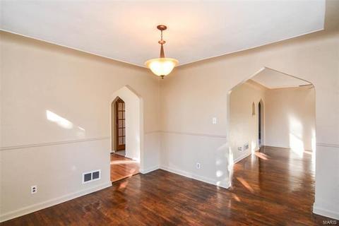 3995 Jane Ave, Saint Ann, MO 63074 photo 9