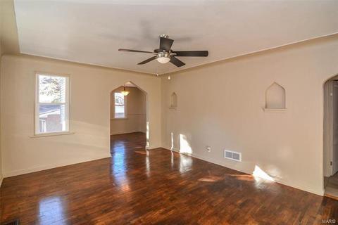 3995 Jane Ave, Saint Ann, MO 63074 photo 3