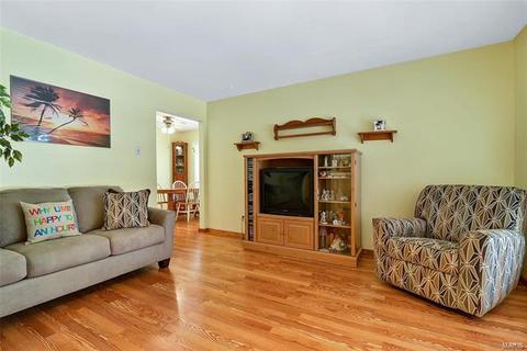 303 Clara St, Eureka, MO 63025 photo 5