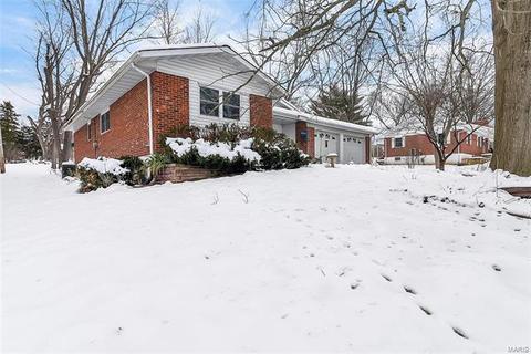 303 Clara St, Eureka, MO 63025 photo 2
