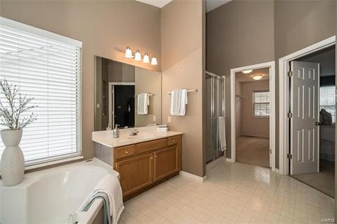 957 Kiefer Trails Dr, Ballwin, MO 63021 photo 50