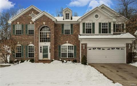 957 Kiefer Trails Dr, Ballwin, MO 63021 photo 2