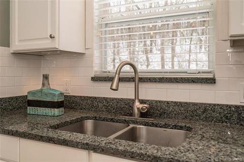 957 Kiefer Trails Dr, Ballwin, MO 63021 photo 37