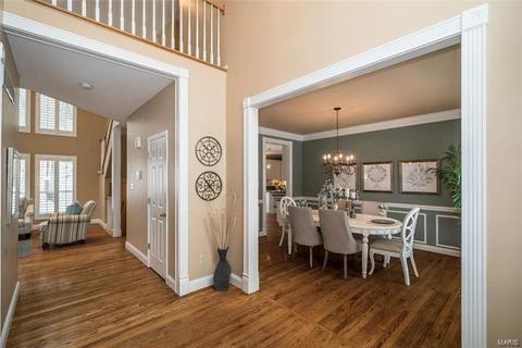957 Kiefer Trails Dr, Ballwin, MO 63021 photo 9