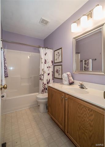 957 Kiefer Trails Dr, Ballwin, MO 63021 photo 54