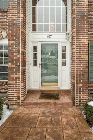 957 Kiefer Trails Dr, Ballwin, MO 63021 photo 3
