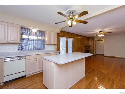 2800 Park Ave, Saint Charles, MO 63301 photo 9