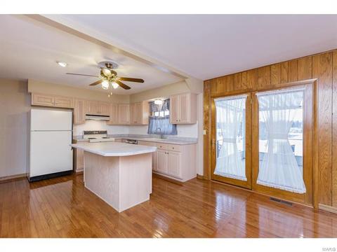 2800 Park Ave, Saint Charles, MO 63301 photo 7