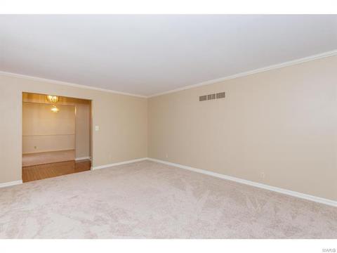 2800 Park Ave, Saint Charles, MO 63301 photo 2