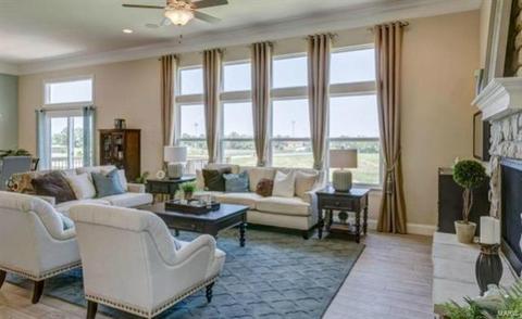 2424 Aurelien Ct, Saint Charles, MO 63301 photo 12