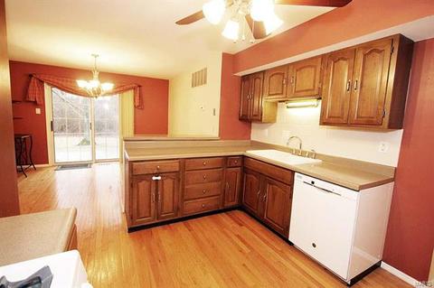 1322 Parkview Valley Dr, Ballwin, MO 63011 photo 10
