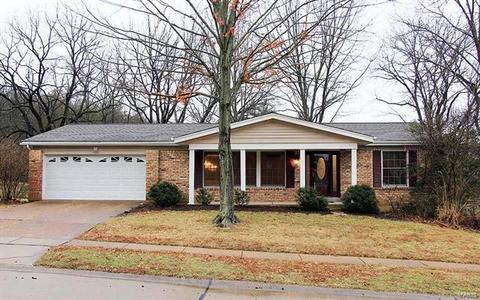 1322 Parkview Valley Dr, Ballwin, MO 63011 photo 1