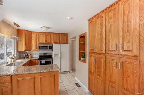 194 Spring Oaks, Ballwin, MO 63011 photo 9