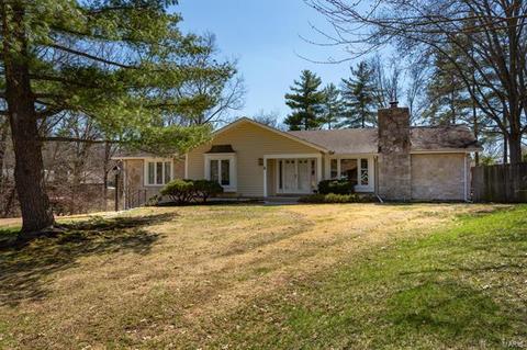 465 Hillbrook Dr, Ballwin, MO 63011 photo 1