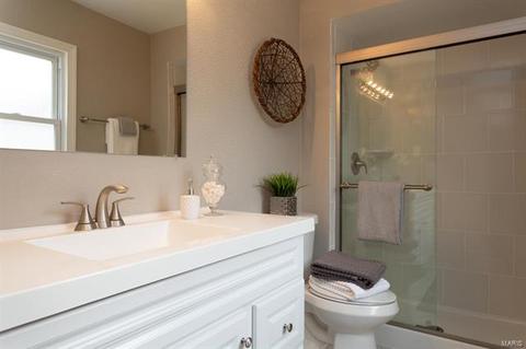 1255 Jade Wind Cir, Ballwin, MO 63011 photo 10