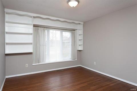 677 Henry Ave, Manchester, MO 63011 photo 11