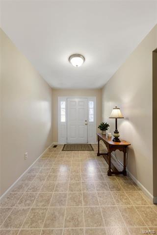 517 Springhurst Pkwy, O'fallon, MO 63368 photo 3