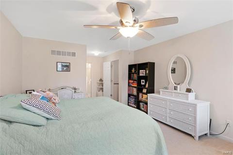517 Springhurst Pkwy, O'fallon, MO 63368 photo 12