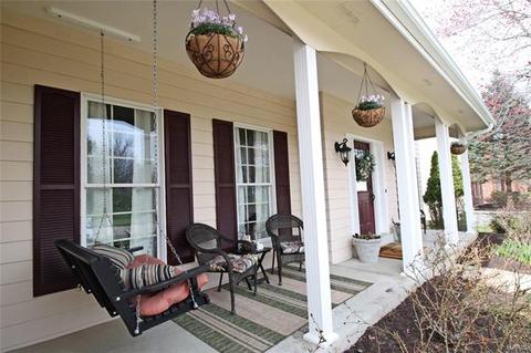 2217 Oak Crest Manor Ln, Wildwood, MO 63011 photo 3