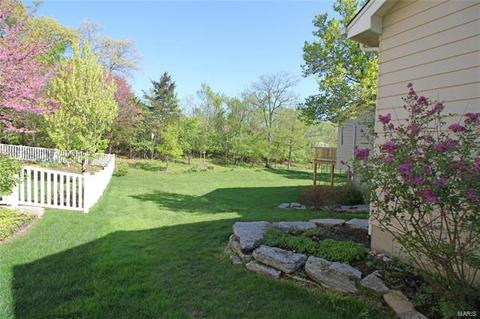 2217 Oak Crest Manor Ln, Wildwood, MO 63011 photo 2