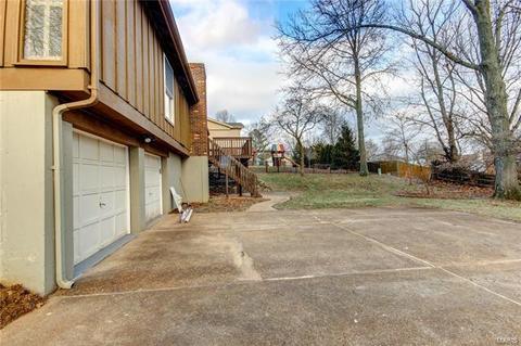 1018 Dutch Ml, Ballwin, MO 63011 photo 40