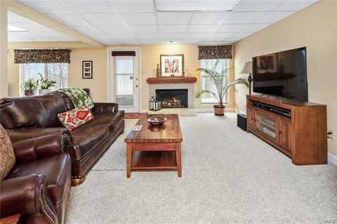 1712 Ridgeview Circle Dr, Ballwin, MO 63021 photo 21