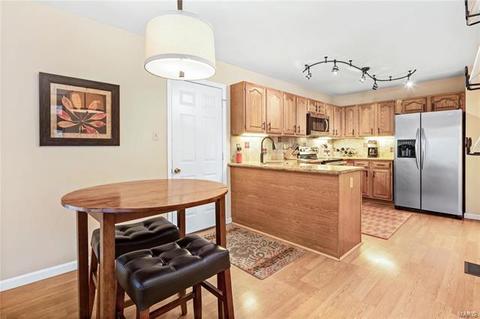 1712 Ridgeview Circle Dr, Ballwin, MO 63021 photo 7