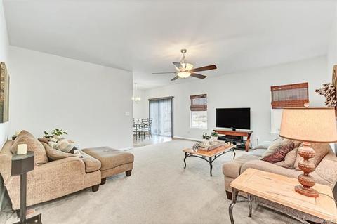 98 Tisbury Ct, O'fallon, MO 63366 photo 2