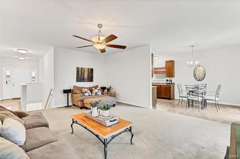 98 Tisbury Ct, O'fallon, MO 63366 photo 4